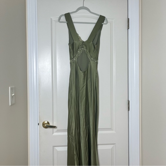 Reformation Chania Silk Maxi Dress with Lace in Artichoke Green Size Small - Picture 6 of 6